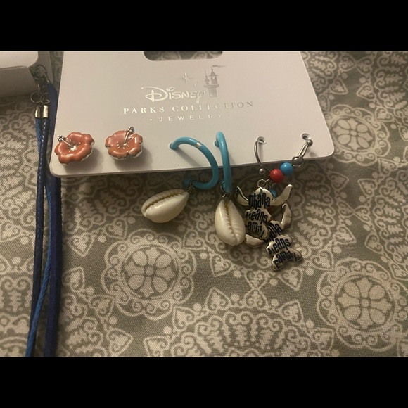 Three set  stitch Walt Disney World parks summer necklace bracelet & earrings - Picture 6 of 9